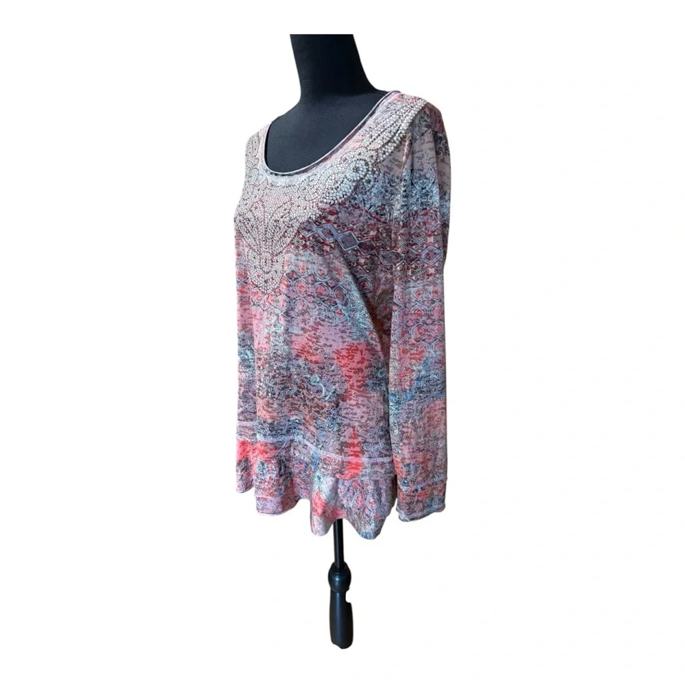 V Cristina long-sleeved top featuring a ruffled hem and embellished details - Picture 4 of 6